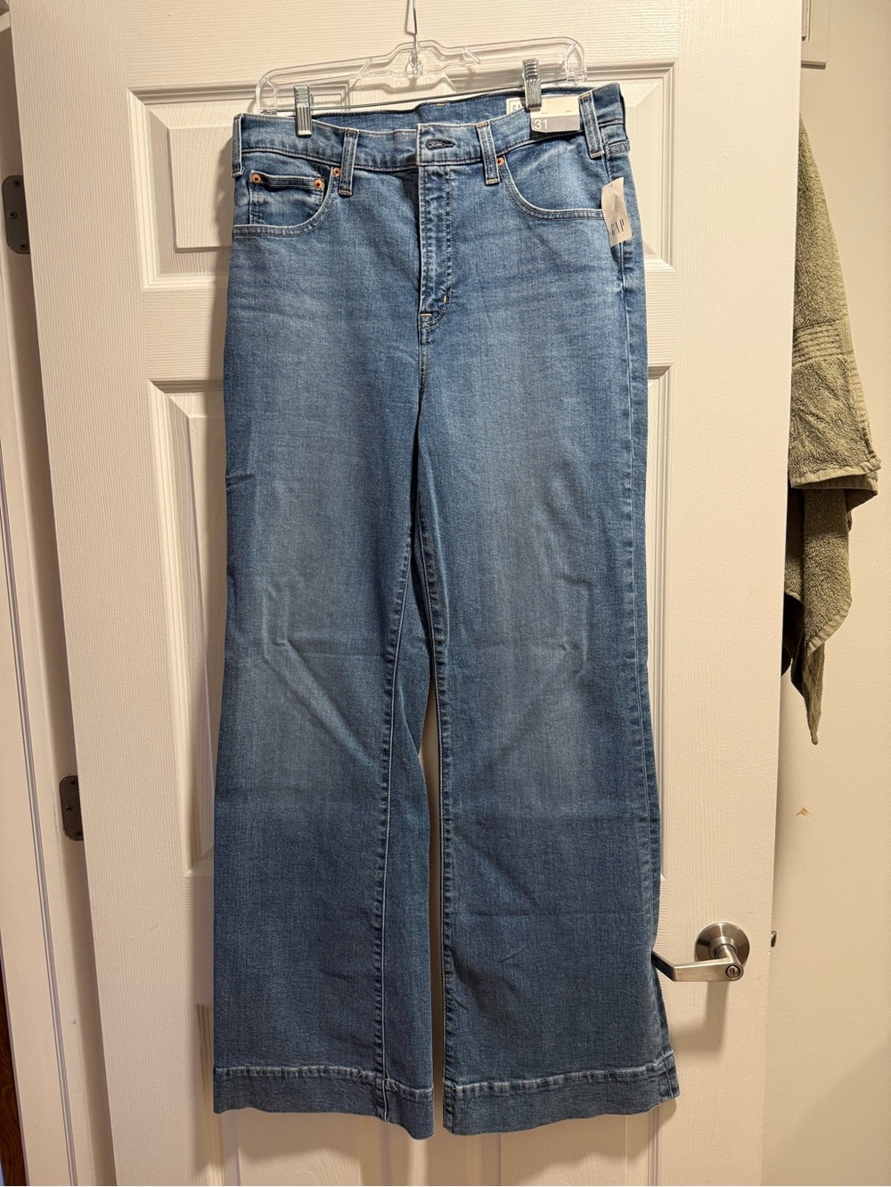 Gap High-Rise flare botttom Jeans - Light Blue